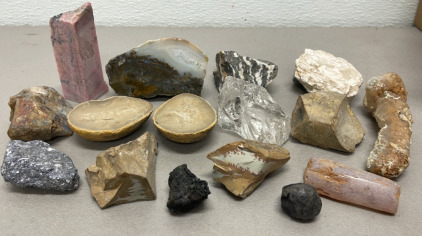 (16) Assorted Rock Specimens Great For Collectors (See Photos For Types)