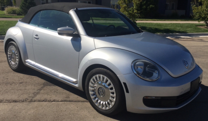 2014 VOLKSWAGEN BEETLE - LEATHER HEATED SEATS!!