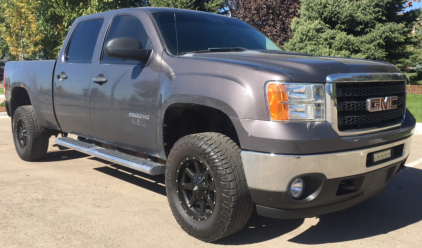 2011 GMC SIERRA 2500HD - 4X4 - TINTED WINDOWS!