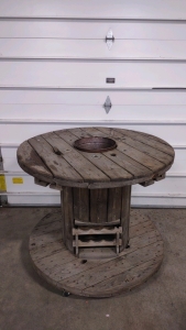 4'x 4'x 3'4½" Wire Round Wine Rack Table on Wheels (Outside/ Patio Table)