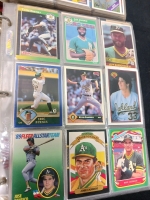 2 Binders Baseball Cards Rickey Henderson and more. - 2