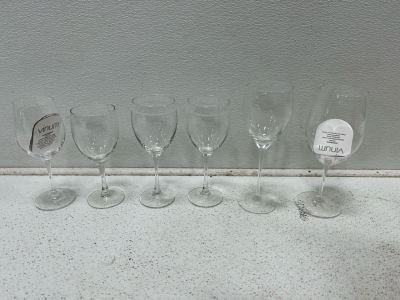 (1) Assorted wine glasses