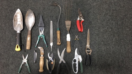 Outdoor gardening tools