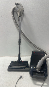 Dirt Devil WhisperTone 5.4 Canister Vacuum with Power Mate Attachment – Great Working Condition