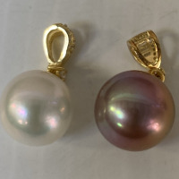 (4) BEAUTIFUL PEARL PENDANTS. - 3