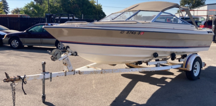 1983 BAYLINER BOAT AND TRAILER