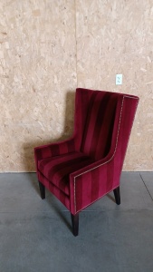Elegant Red Velvet Padded Lounge/Accent Chair
