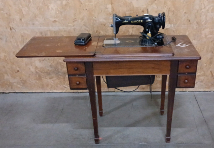 Vintage Singer Sewing Machine with Cabinet