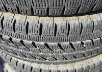 Bridgestone Blizzak 265/70R18 - 4