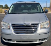 BANK REPO - 2008 CHRYSLER TOWN AND COUNTRY - HEATED SEATS - 2