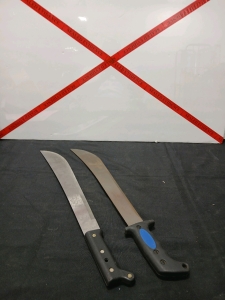 (2) Machetes