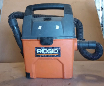 Rigid 3 Gallon Wet/Dry Car Shop Vacuum