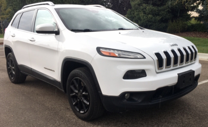 2015 JEEP CHEROKEE LATITUDE - BACKUP CAMERA!