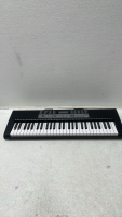 11 x 33” Electritc Keyboard (Battery Powered)