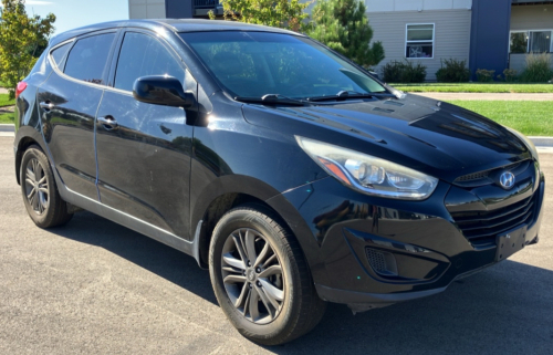 2015 HYUNDAI TUSCON GLS - 4X4 - 120K MILES!!