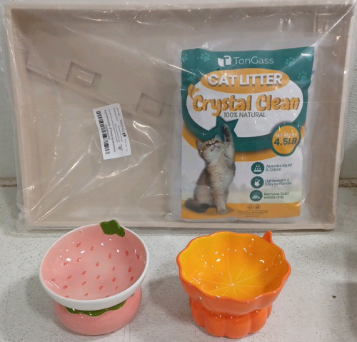 Litter Box Refillable Trays (1) Set Of 2 Strawberry & Pumpkin Shaped Cat Bowls