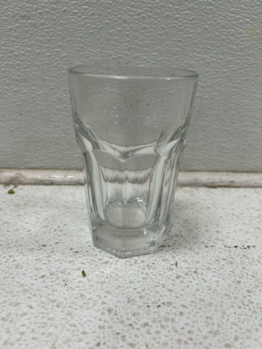 (1) Glass cup set 10ct