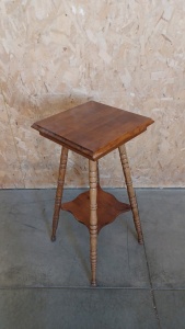 29" H Wood End Table