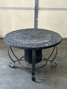 Outdoor Firepit With Lid