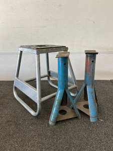 Pair of Jack Stands and Motorcycle Stand