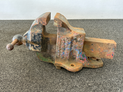 Vintage Athol 614 Vise