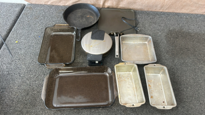 Waffle Maker& Assorted Pans