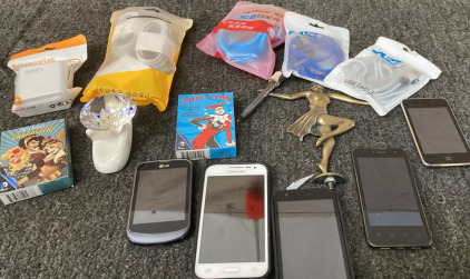 VARIETY OF OLD CELLPHONES ACCESSORIES AND MORE.