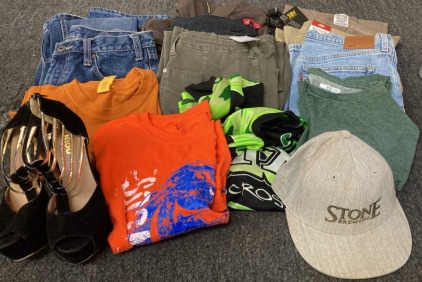 JUDY BLUE PANTS SIZE 11/30, VINTAGE LEVI 501S SIZE 31/28, HURLEY JEANS SIZE :30, DICKIES BLACK PANTS SIZE 13, DICKES TAN PANTS SIZE 18, DOCKERS SIZE 12, OUTDOOR SPORTS PANTS SIZE XL, EDDIE BOWER JEANS SIZE 10, VARIETY OF SHIRTS RANGING IN SIZE FROM MEDIU