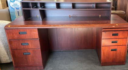 BEAUTIFUL RED WOOD OFFICE DESK. (30” X 36” X 72”)