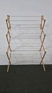 (1) Large Locking Collapsible Clothes Drying Rack