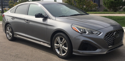 2018 HYUNDAI SONATA - HEATED LEATHER SEATS!!