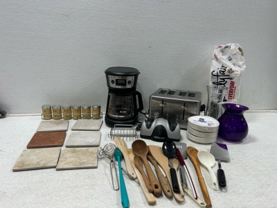 (1) Mr. Coffee coffee maker(like new) (1) Toaster (1) Electrical knife sharpener and more assorted kitchenware !