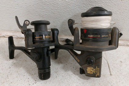 (1) Shimano 500S Spool F5 Fishing Reel (1) Shimano R2000 Fishing Reel