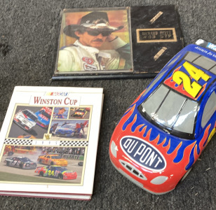 RICHARD PETTEY PLAQUE AND PICTURE, DU PONT NASCAR COOKIE JAR, 1995 WINSTON CUP BOOK.