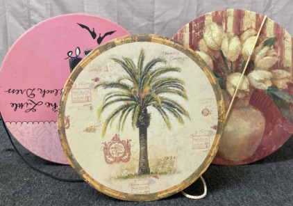 3 VINTAGE HAT BOXES.