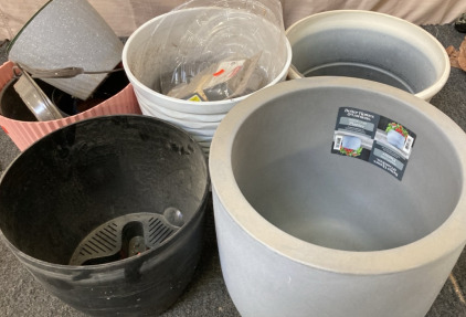 VARIETY OF PLANTERS.