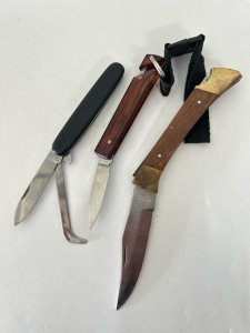 (3) Folding Knives