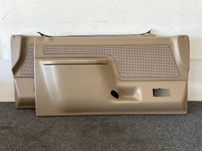 Pair of Door Panels For 1987-1991 Ford Truck
