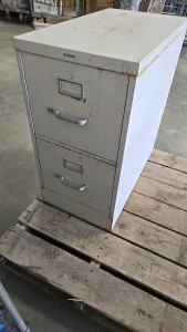 (1) 2-Drawer Filing Cabinet