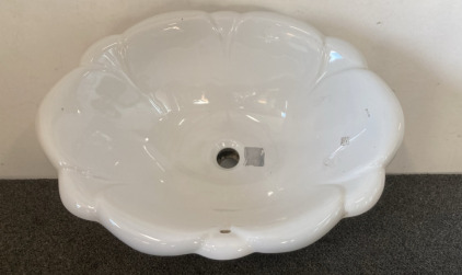 Jacuzzi counter top sink