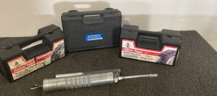 Subaru Tire Chains 2 Sets Grease Gun Plastic Storage Case
