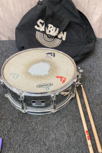 YAMAHA STEEL SNARE DRUM.
