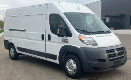 2016 DODGE PRO MASTER - CLEAN - RICON LIFT!!