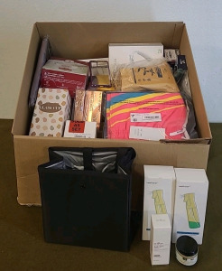 (1) Bottle Of Dr. Oracle NiaBright Ampoule, 50ml Brightening K-Beauty, (1) 60ml Jar Of Wild Yam Balancing Cream, (2) 160ml Continous Spray Bottles, (1) Small Tote Bag & (1) Box Of Assorted Amazon Overstock/ Returns