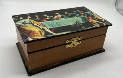 Small Box with The Last Supper Picture