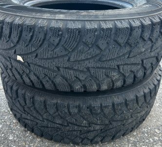 (2) P205/75R14 95S Hankook Tires