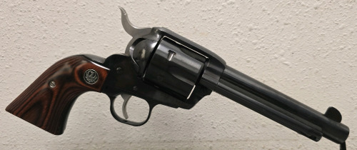 Ruger New Vaquero .45 Cal Revolver-- 512-65638