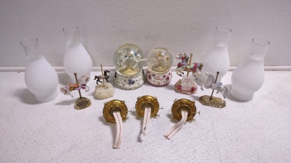 (4) Vintage Oil Lamp Glass Covers w/ (3) Bottoms, (2) Wind-Up Melody Carlisle Horse Snow Globes & (4) Antique Collectible Carlisle Horses