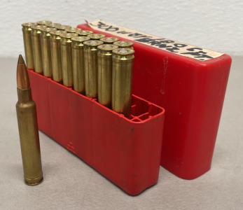 (18) 300 H&H Magnum 180 Grain Ammunition Cartridges W/ Plastic Case