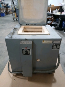 Cress Electric Kiln. Model C-14